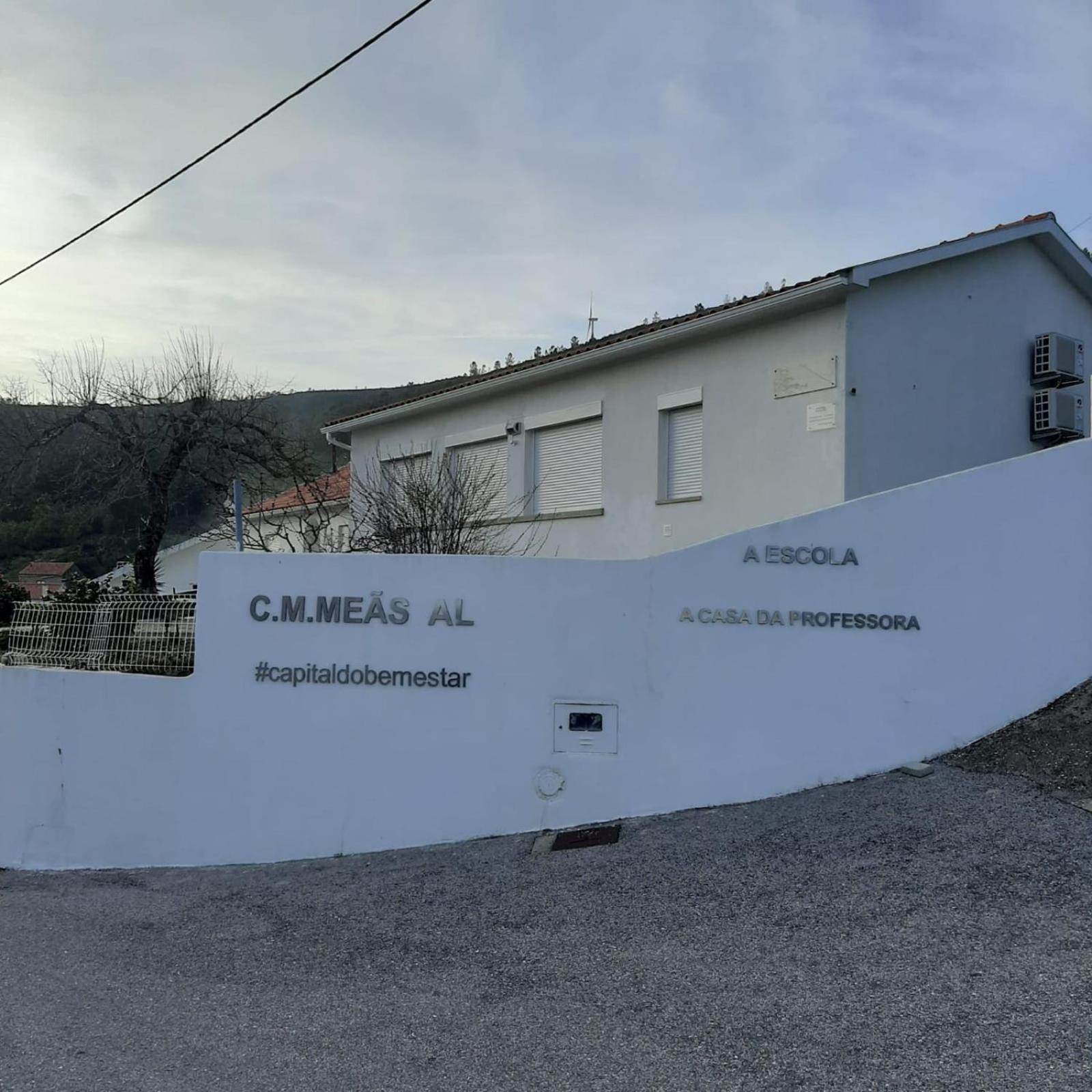 Casas Da Escola - "A Escola" - Meas Villa Pampilhosa da Serra Luaran gambar
